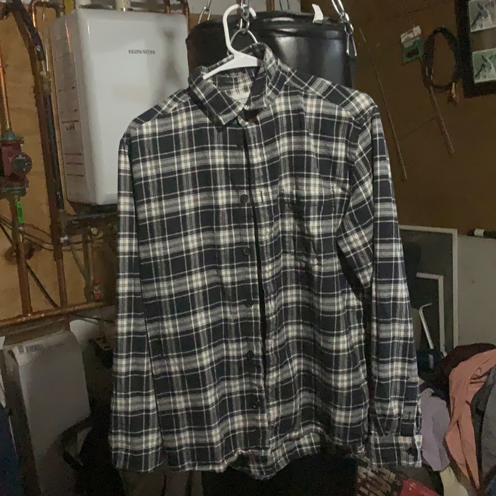 UO black and white flannel